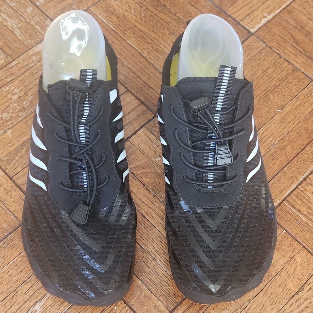 Pre-Owned Athletic Water Shoes Black White Quick Lace EU 41 Swim Beach Outdoor